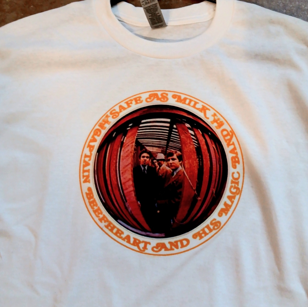 Men's Medium Captain Beefheart Safe As Milk White Tee
